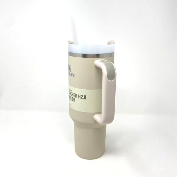 Stanley The Quencher H2.0 FlowState™ Tumbler Soft Matte 40 Oz Dune - Picture 3 of 6